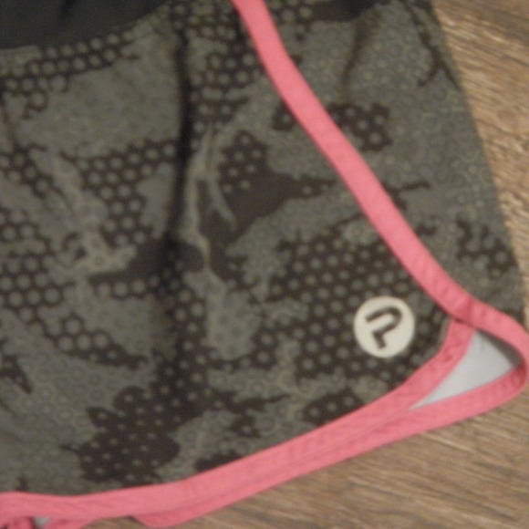 OceanFlex Running Shorts Camo Print Athletic Pink Trim Activewear M - Picture 2 of 5